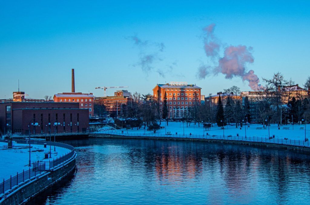Tampereen Tammerkoski talvimaisema